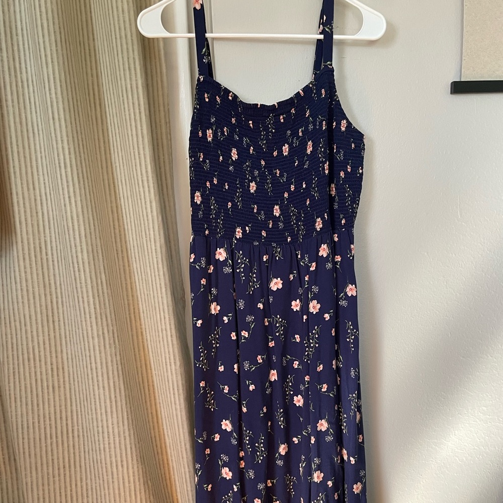 old navy women’s floral mid length dress